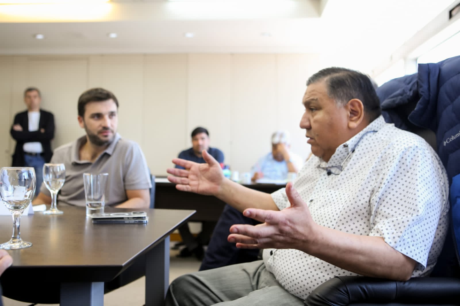 Ávila convocó a las Operadoras para garantizar el Plan de Inversiones