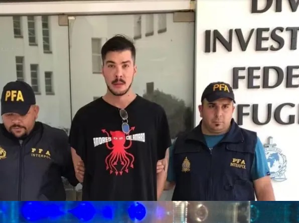 Detienen a un reconocido cantante mexicano por abuso sexual de menores