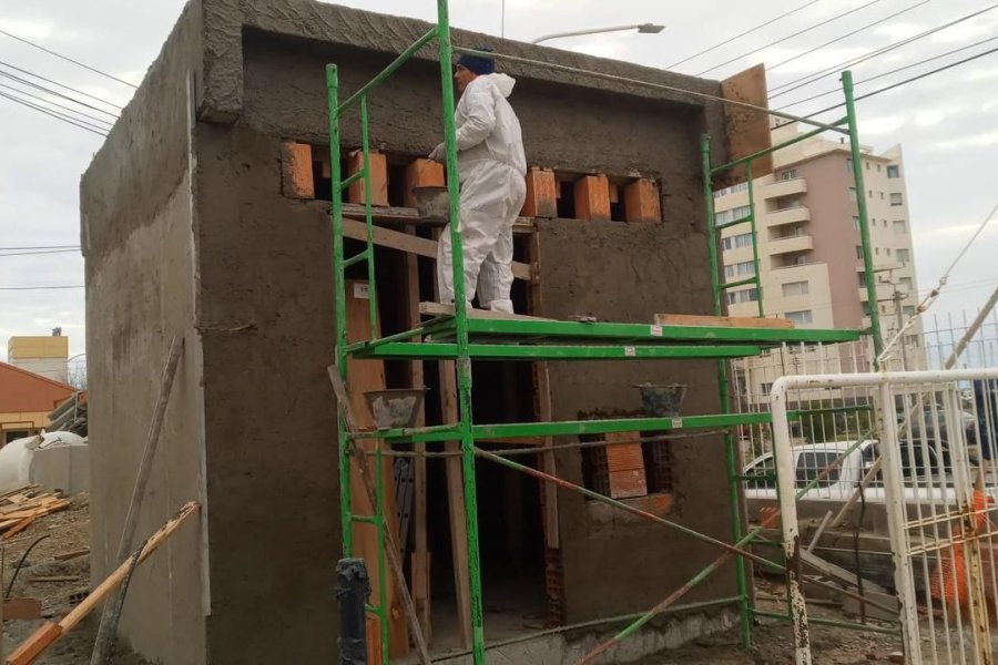 Avanzan con la obra de la Subestación Eléctrica del Hospital Regional de Comodoro