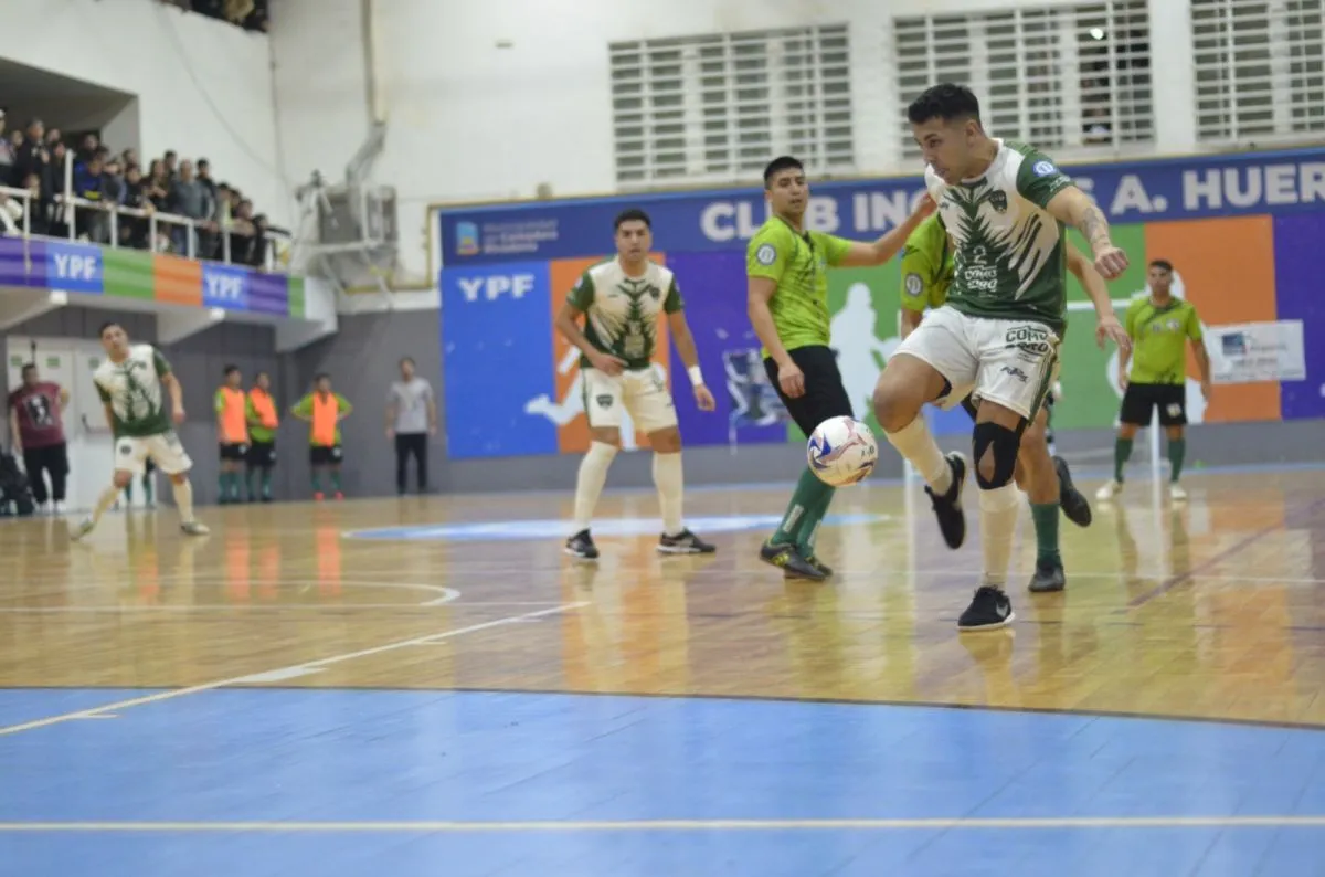 Con un gol agónico, Comodoro clasificó a la final del Argentino A