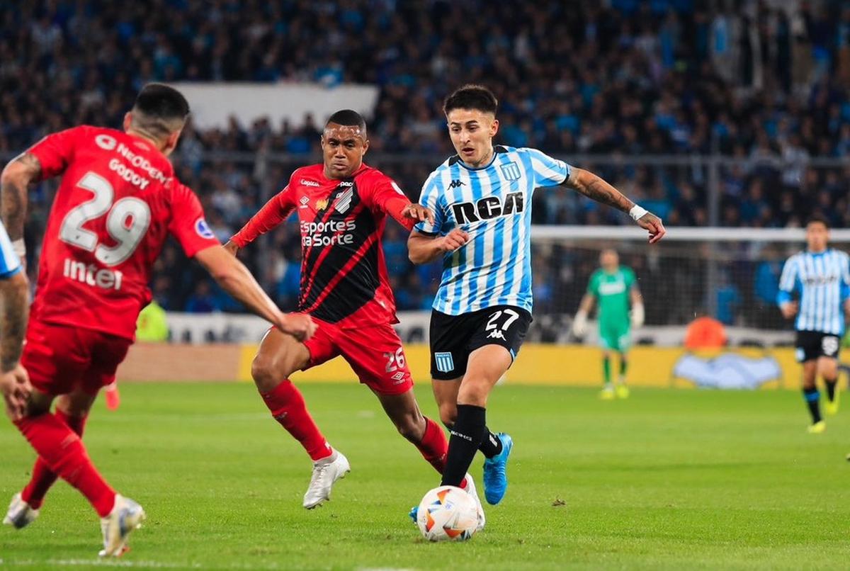 Racing goleó 4-1 a Athletico Paranaense y es semifinalista de la Copa Sudamericana