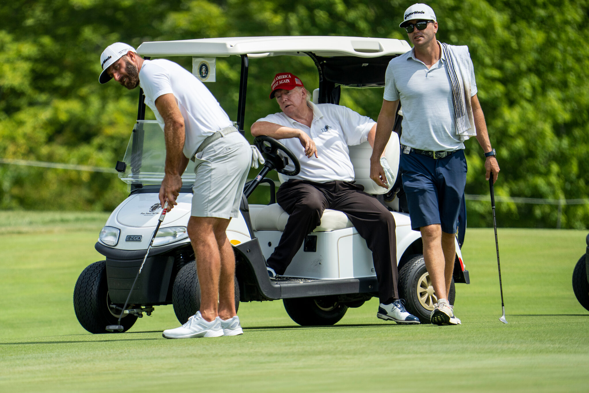 Tiroteo Cercano al Club de Golf de Trump: Expresidente Sale Ileso en Medio del Caos