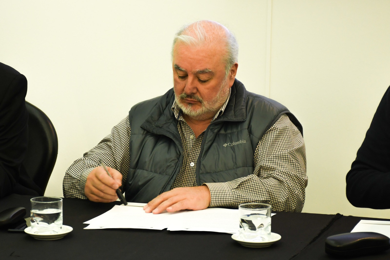 Se firmó un convenio de colaboración entre Comodoro Conocimiento, Cámara de Comercio y  Diseñadores del Golfo