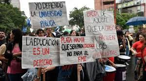 Argentina encara otra marcha en defensa de la universidad ante los oídos sordos de Milei