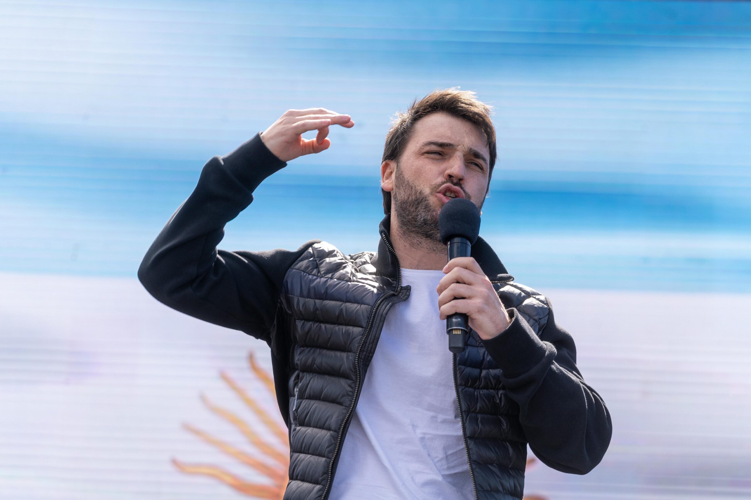 Torres: “Quien amenace con romper la paz social no tendrá posibilidades de volver a Chubut”
