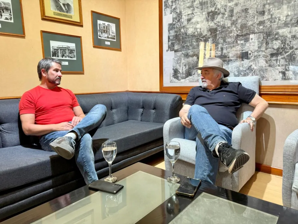 Macharashvili fortalece “el frente de gestión” con intendentes de Chubut