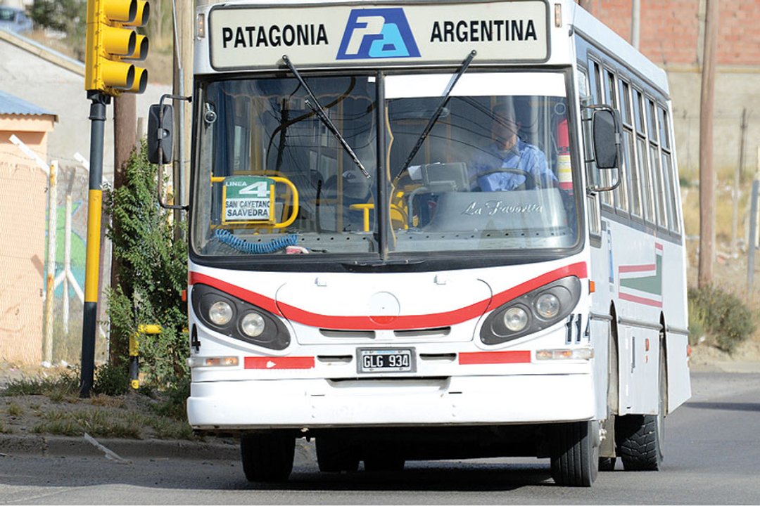 Las líneas del transporte público de pasajeros se encuentran funcionando normalmente, a excepción de la línea Arenales-El Atardecer.