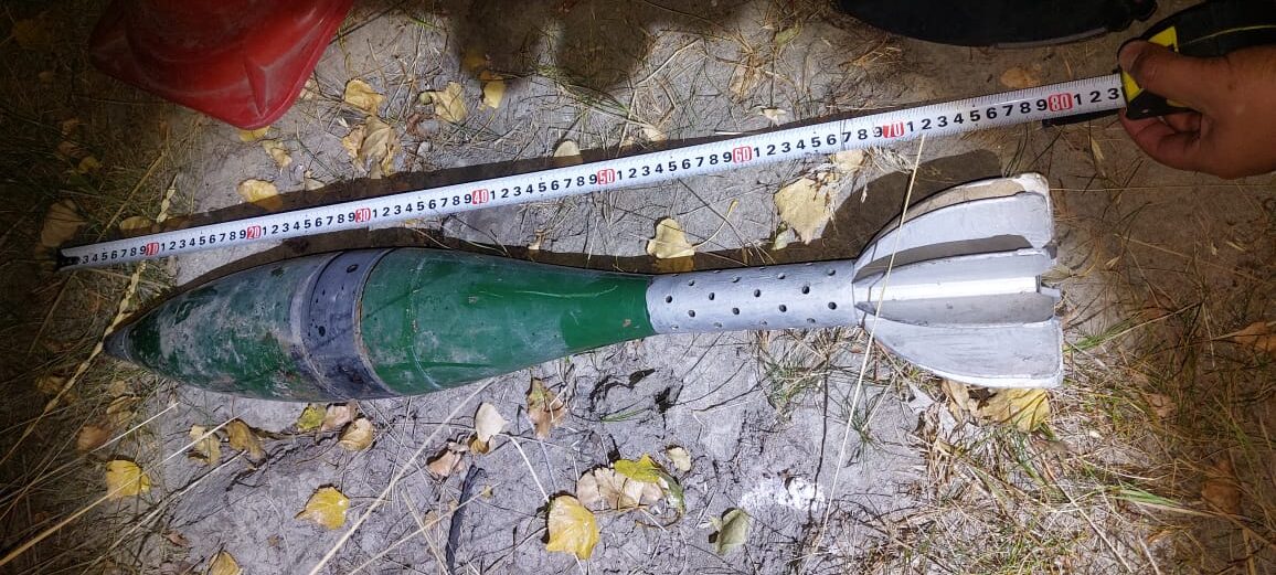 Iba a nadar y encontró una granada de mortero en el agua