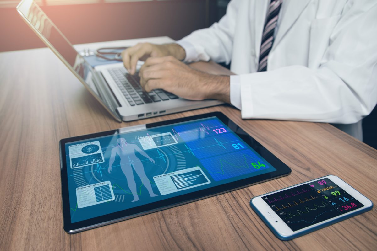 Torres lanza Conectar Salud
