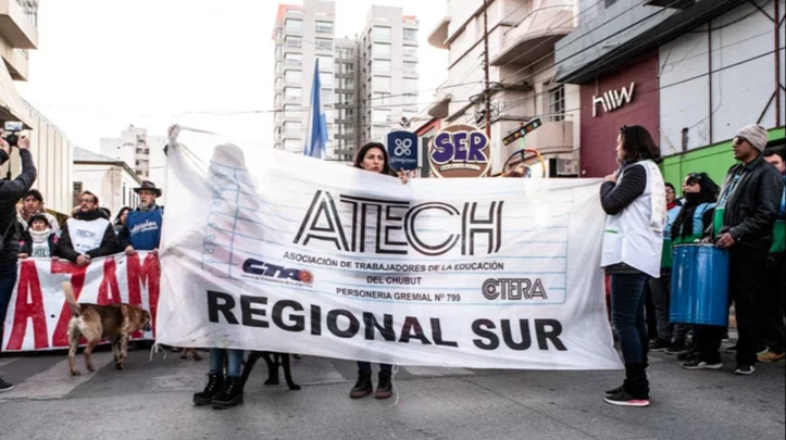 Docentes de ATECH rechazan recorte en la formación artística vocacional