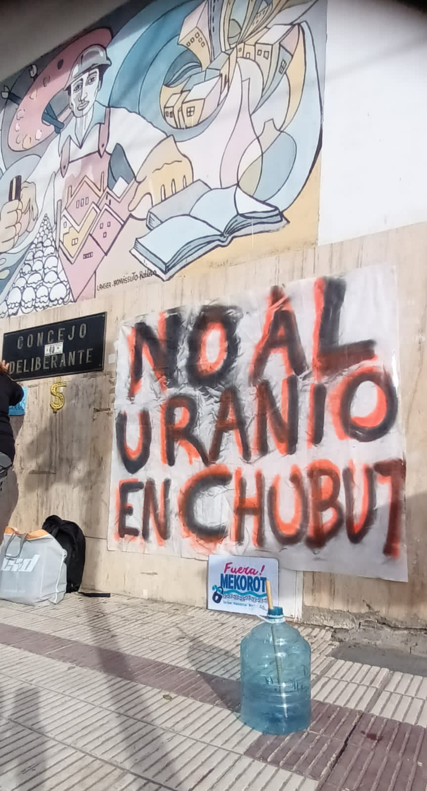 La FUNAM repudió el fomento de la explotación del uranio en Chubut que promueve Milei