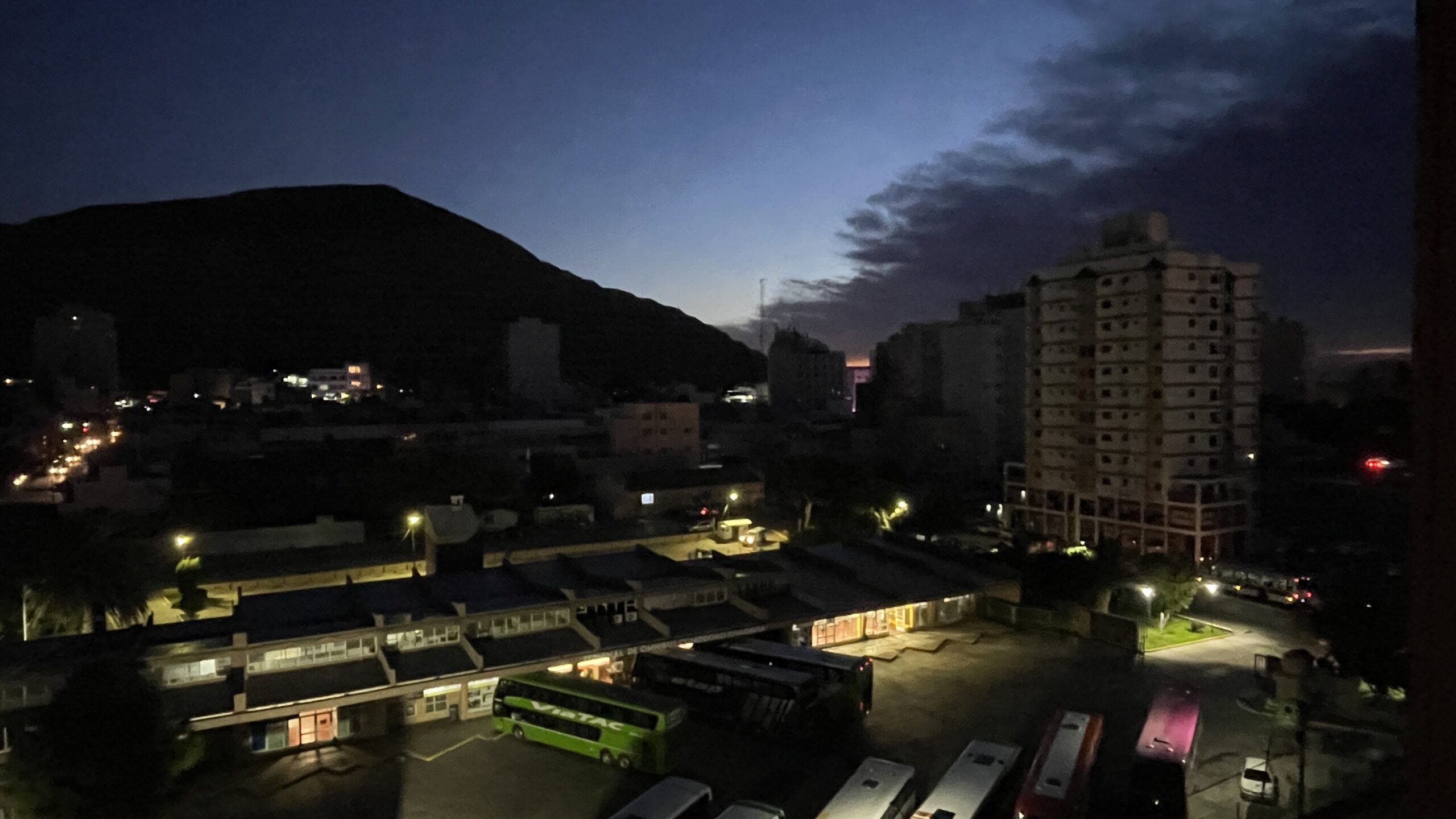 Fuertes ráfagas provocaron cortes de luz en el centro de Comodoro