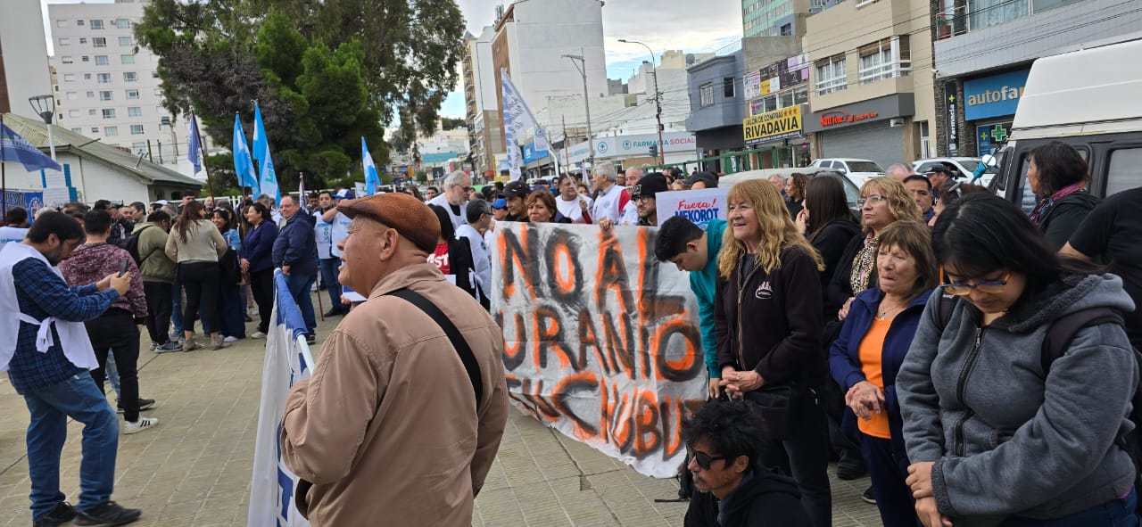 Los gremios respaldaron a los jubilados en Comodoro