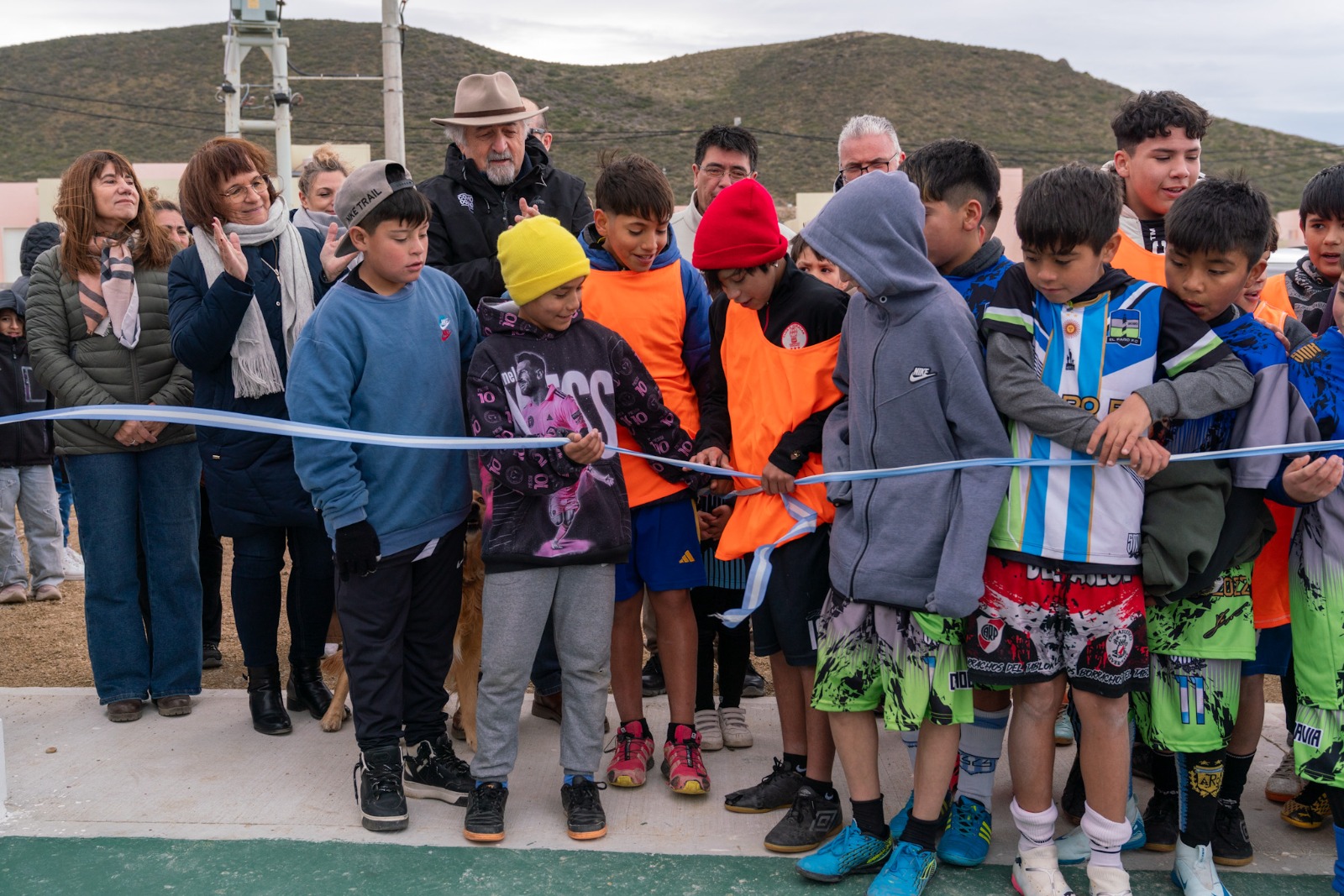 Macharashvili:  “Este playón es el puntapié inicial para avanzar hacia la urbanización del barrio ARA San Juan”