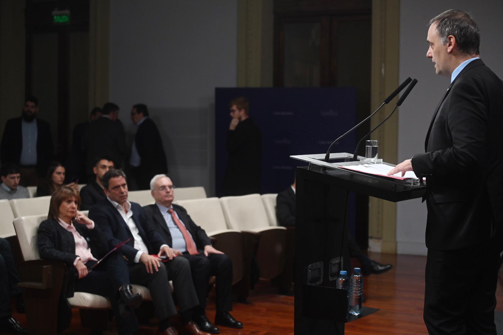 El Gobierno anunció modificaciones en el régimen migratorio