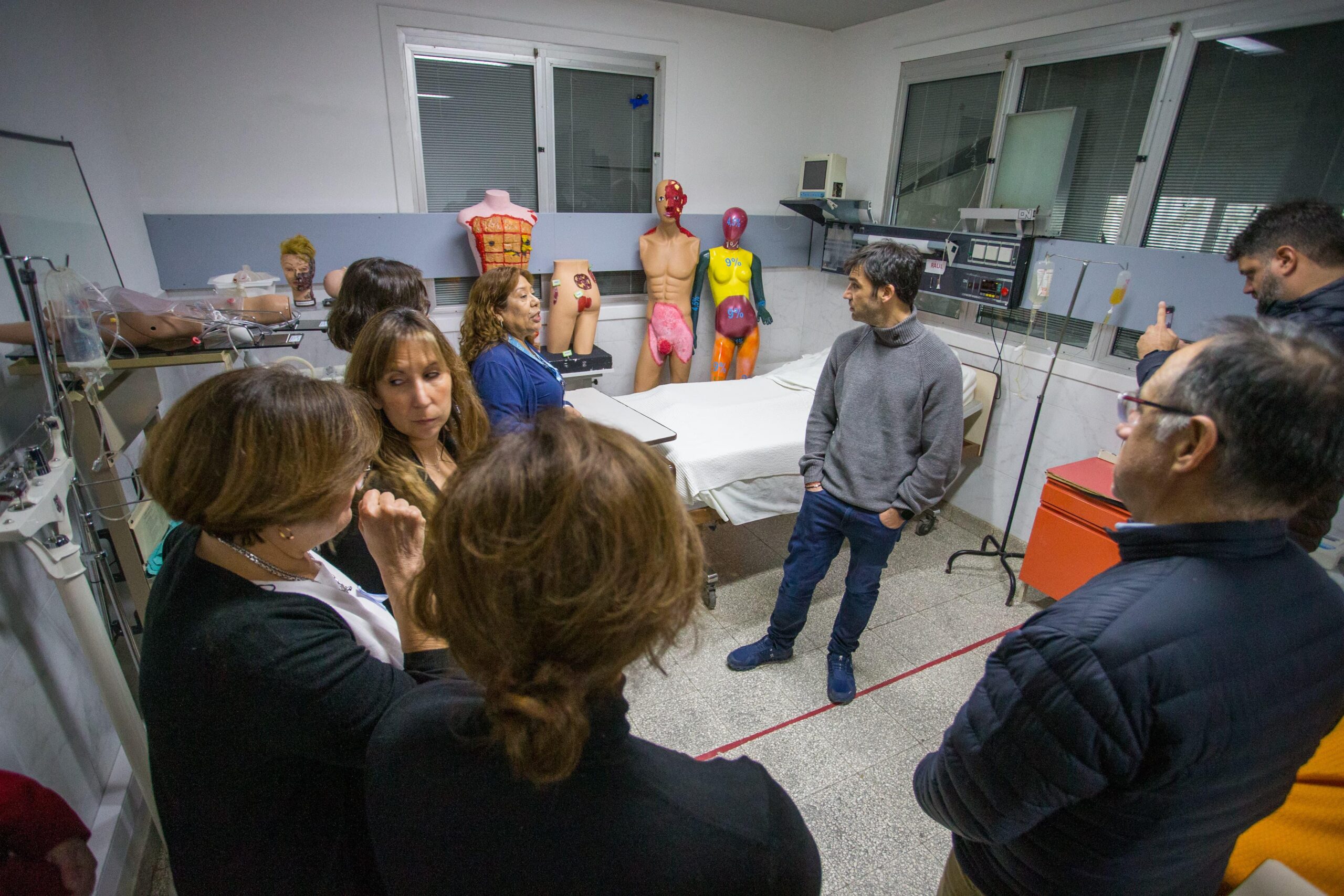 Torres recorrió hospitales de Comodoro Rivadavia