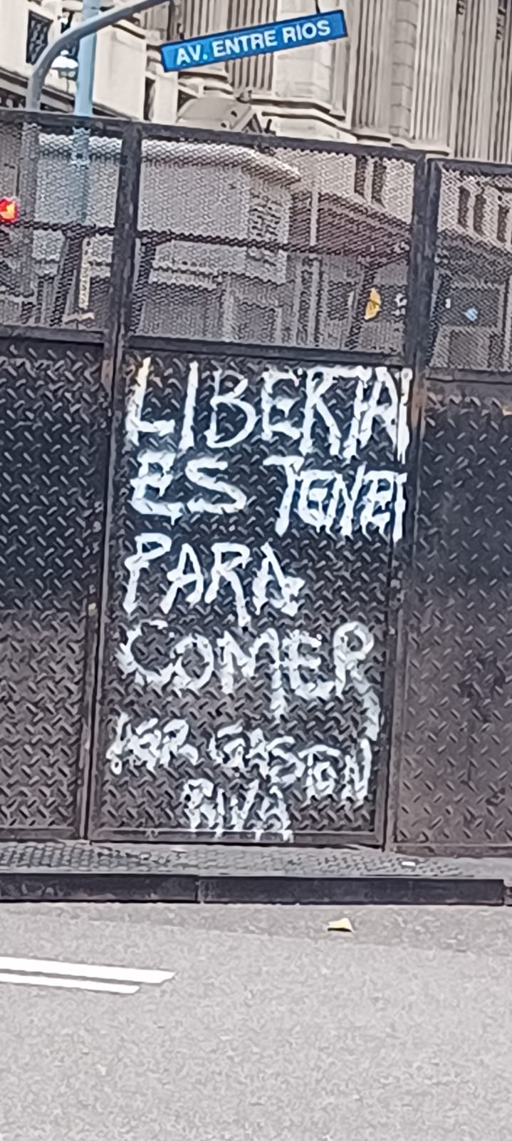 El ajuste y la protesta avanza