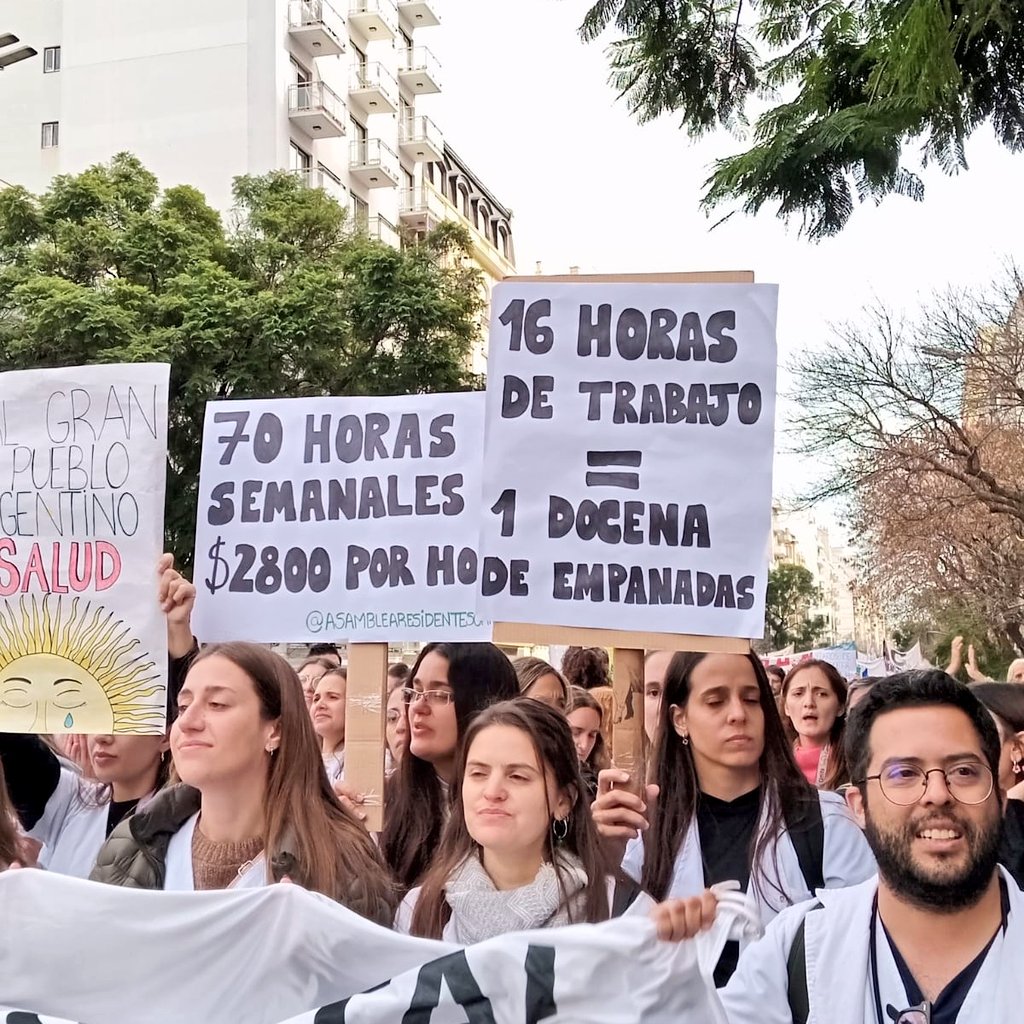 Con estadística falsa, Milei le echó la culpa al kirchnerismo por la situación del Garrahan