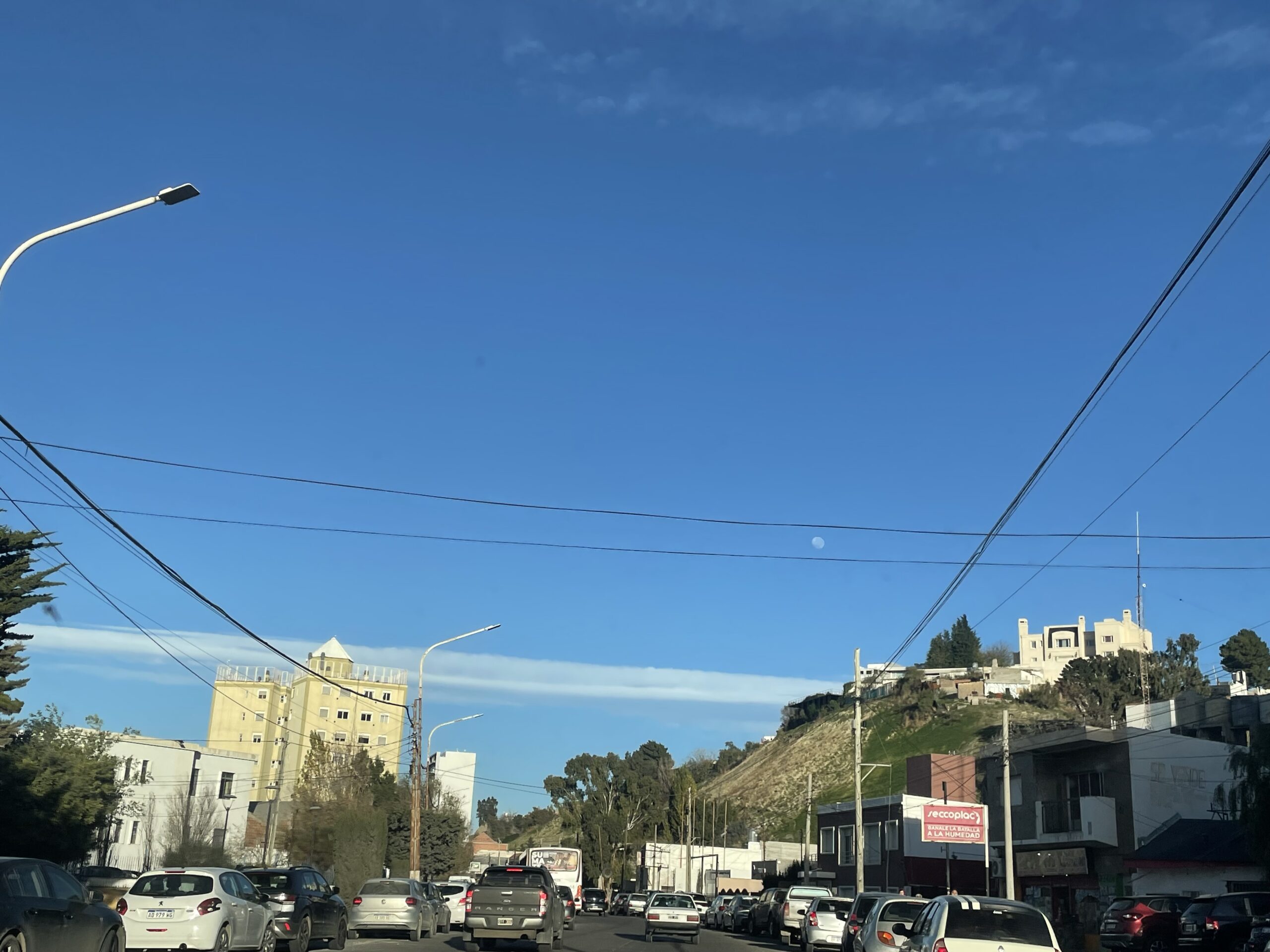 Domingo frío y ventoso en Comodoro