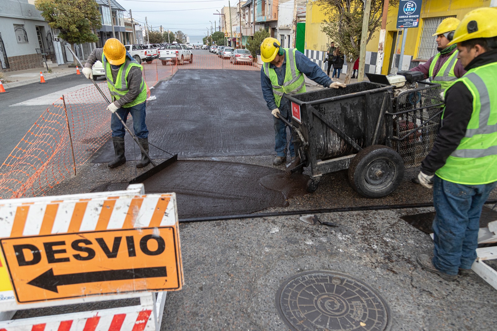 Desvío de circulación por trabajos de reparación de calzada en colectora de Ruta N°3