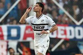 Platense derrotó a San  Lorenzo y juega la final el domingo contra Huracán