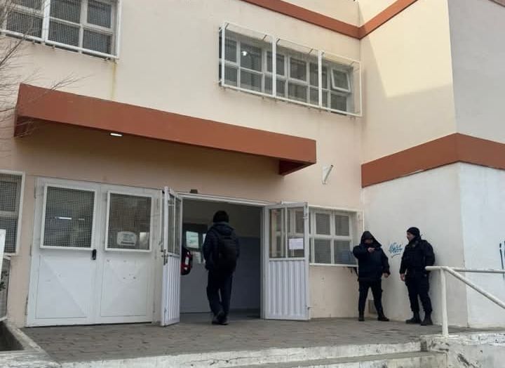 Escuela N° 745: suspenden las clases presenciales del viernes 27 por las amenazas que tuvieron a través del Instagram