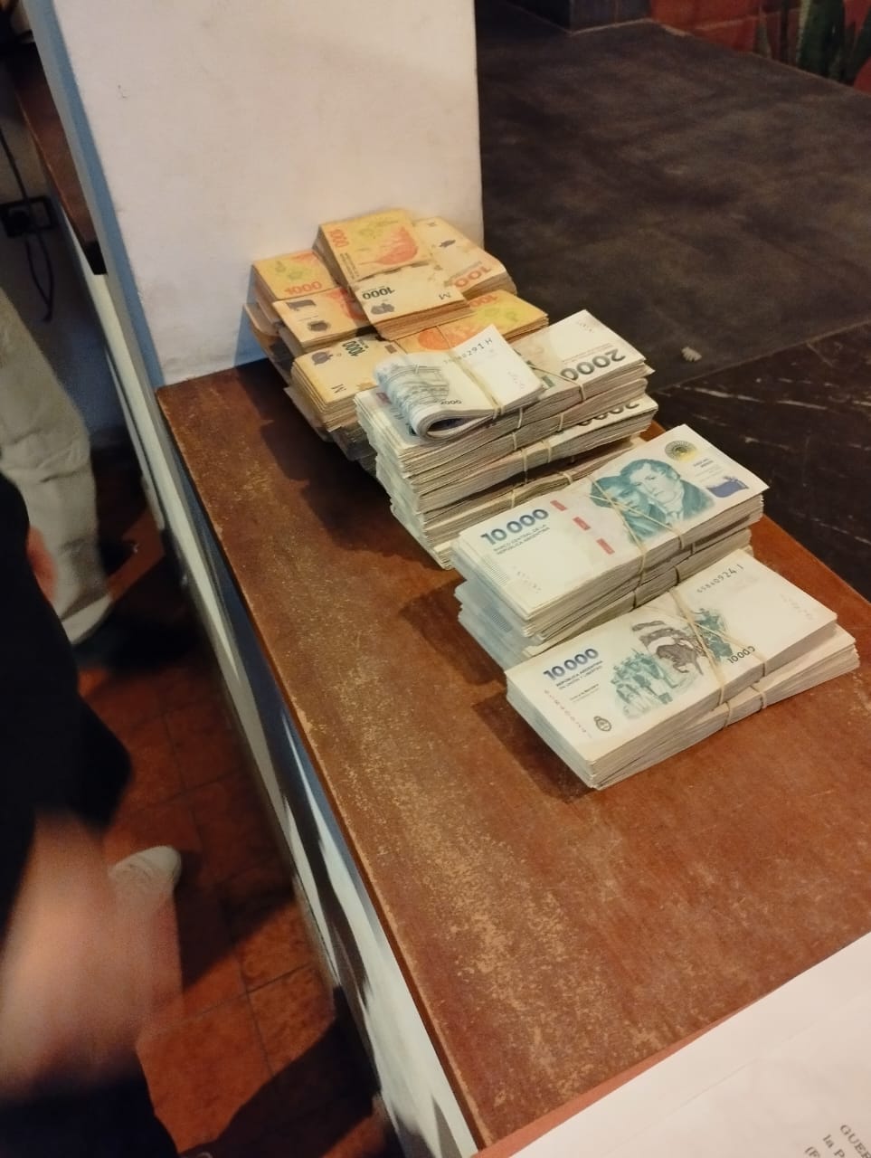 Desbaratan banda que operaba con identidades falsas desde Buenos Aires: dos víctimas en Comodoro