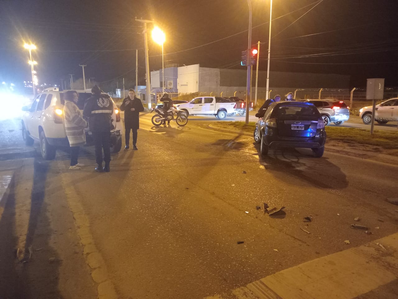 Accidente sin heridos en Av. Yrigoyen: colisión entre dos vehículos en Comodoro