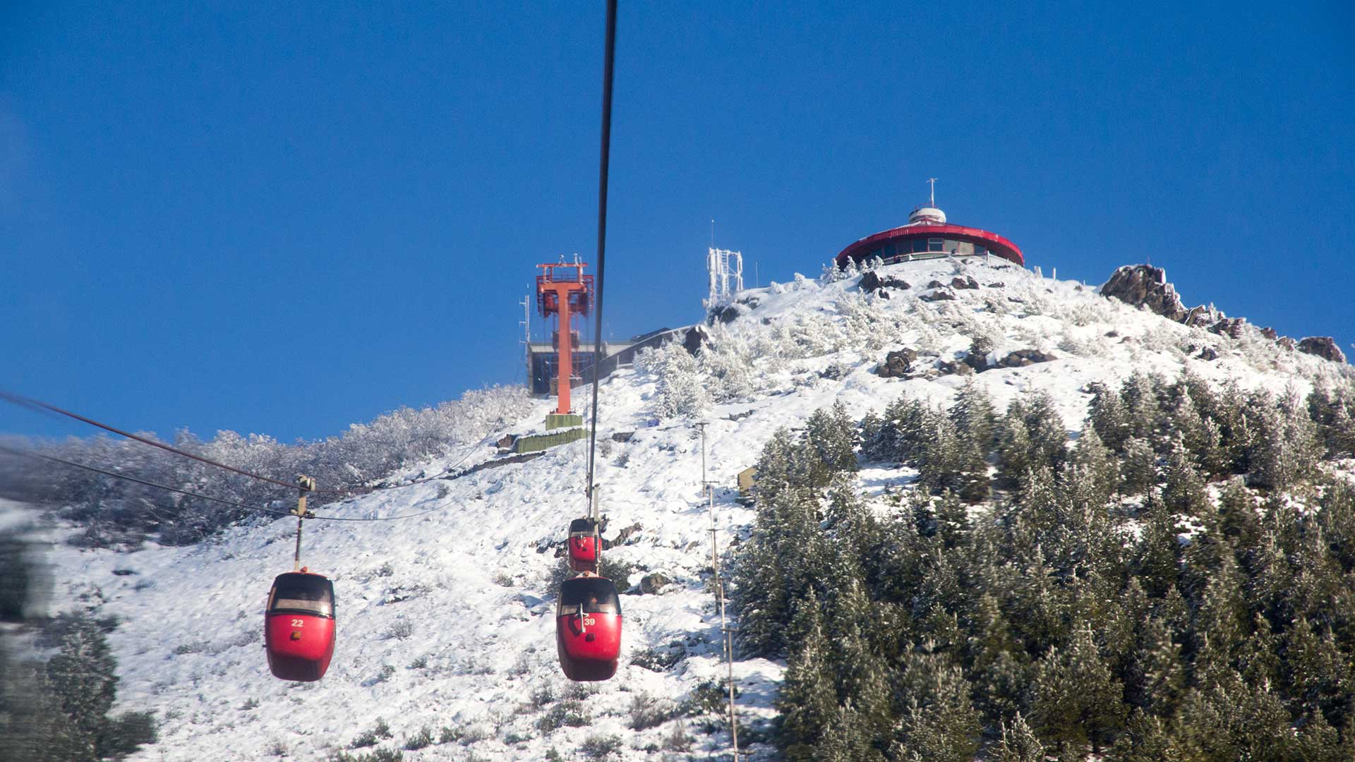 Temporada alta en Bariloche: el Teleférico Cerro Otto abrirá todos los días desde este domingo
