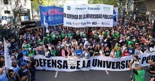 Comunidad universitaria  realiza tercera marcha federal y paro contra el Gobierno
