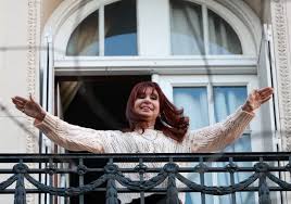 Tribunal que condenó a Cristina ordena a policía prepararse para su arresto
