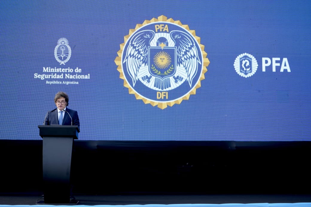 Milei  reformó la  Policía Federal con EEUU e Israel como inspiración