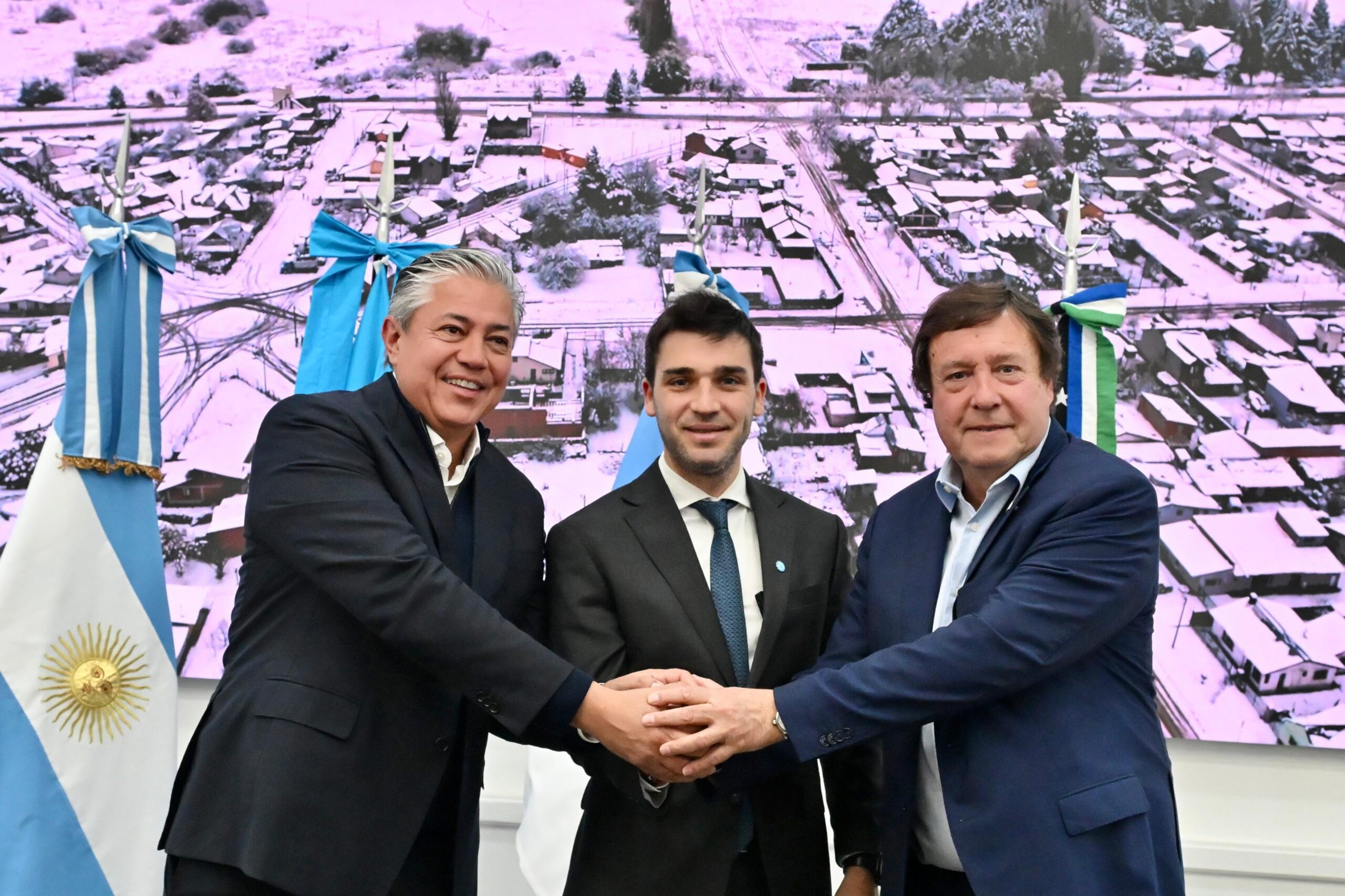  Torres ratificó la ampliación del Gasoducto Cordillerano y el rol energético de la Patagonia