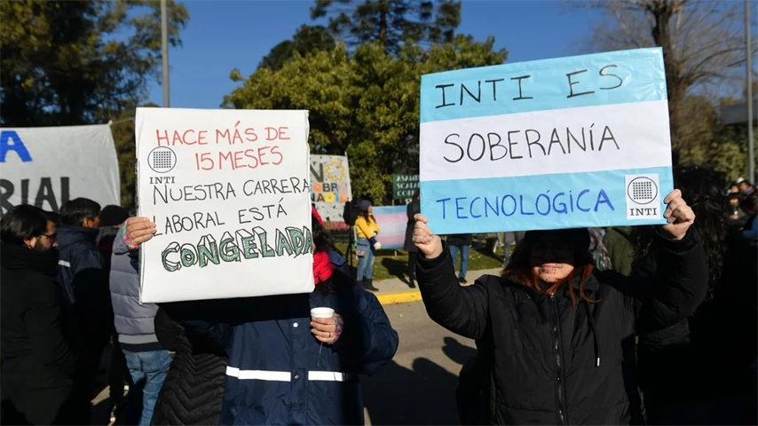 El INTI se moviliza contra un decreto que lo transforma en “una oficina técnica” y pone en riesgo 700 empleos
