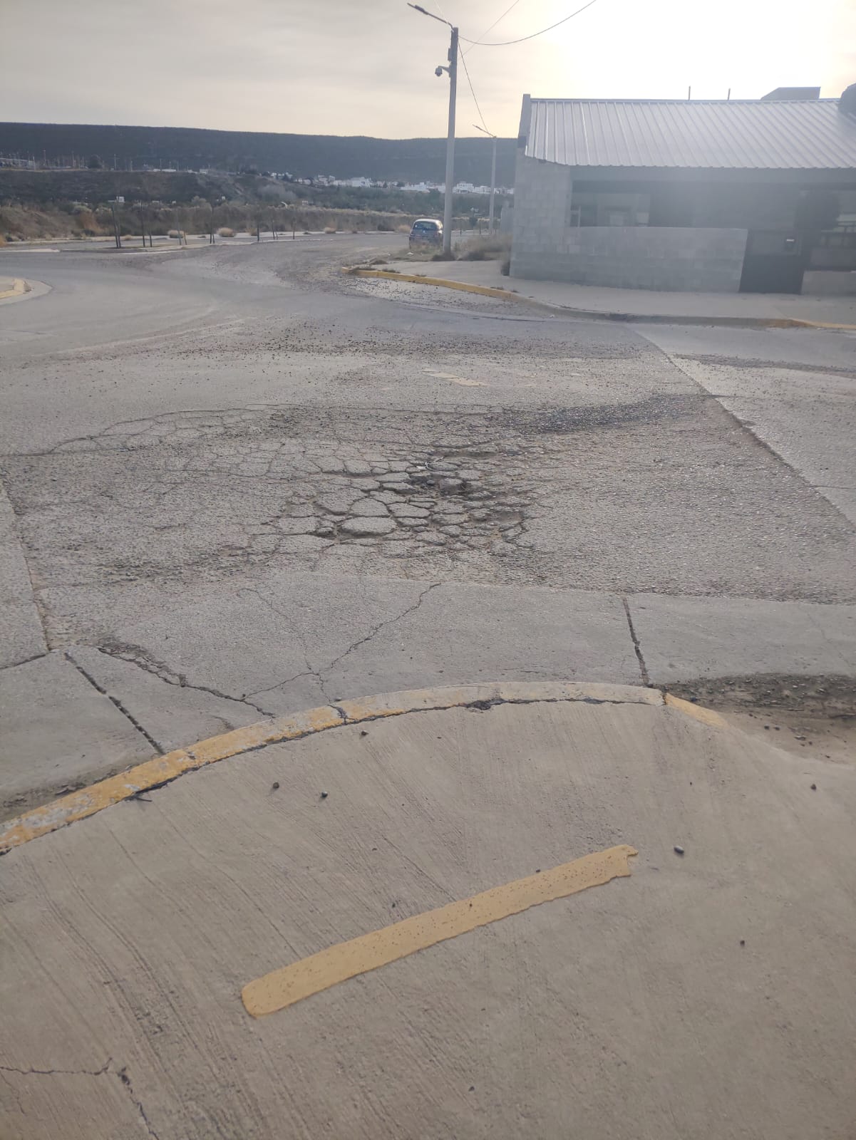 El Partido Vecinal exige la reparación urgente de un tramo clave de la Avenida Antártida Argentina