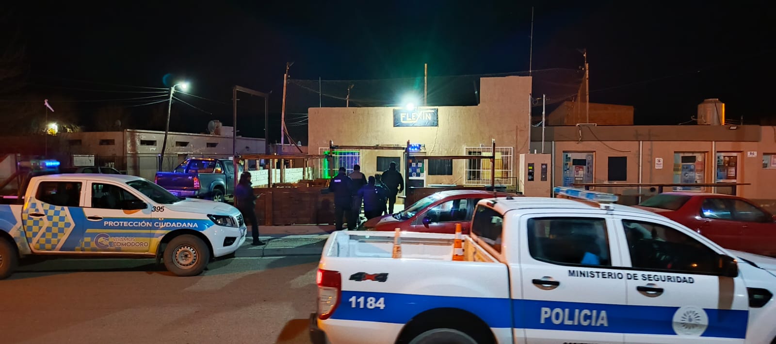 Clausuran local por fiesta clandestina en el barrio Restinga Alí