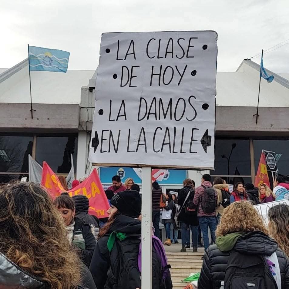 No dejaron entrar a ATECh y no hubo paritaria