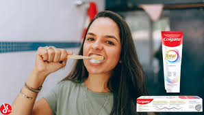 ANMAT prohibió la venta de la crema dental Colgate Total Clean Mint por posibles efectos adversos