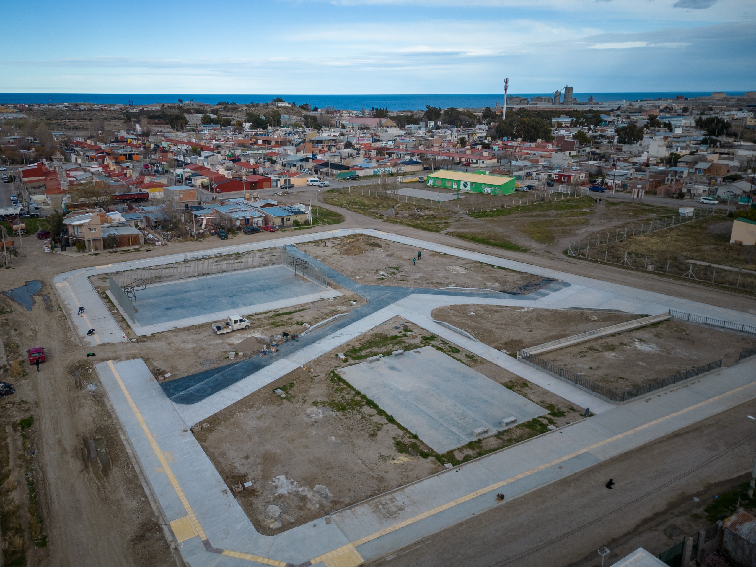 Con un 80% de avance continúan los trabajos en la plaza Yapeyú de Km 8