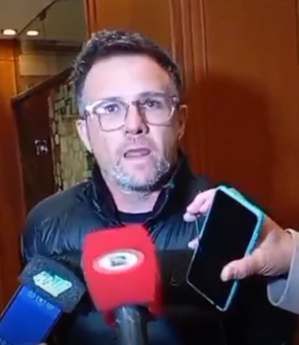  Desde el entorno de Dante Bowen advierten: “No hay ganadores aún, estamos en un empate técnico”