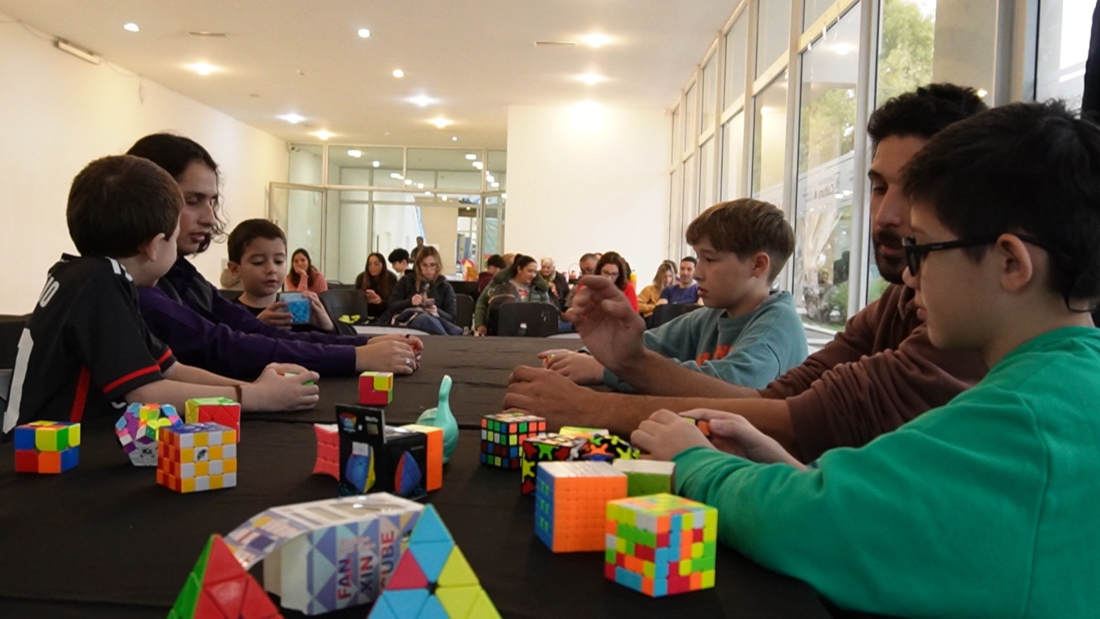 Rada Cubea: llega el primer torneo de cubos Rubik del año a Rada Tilly