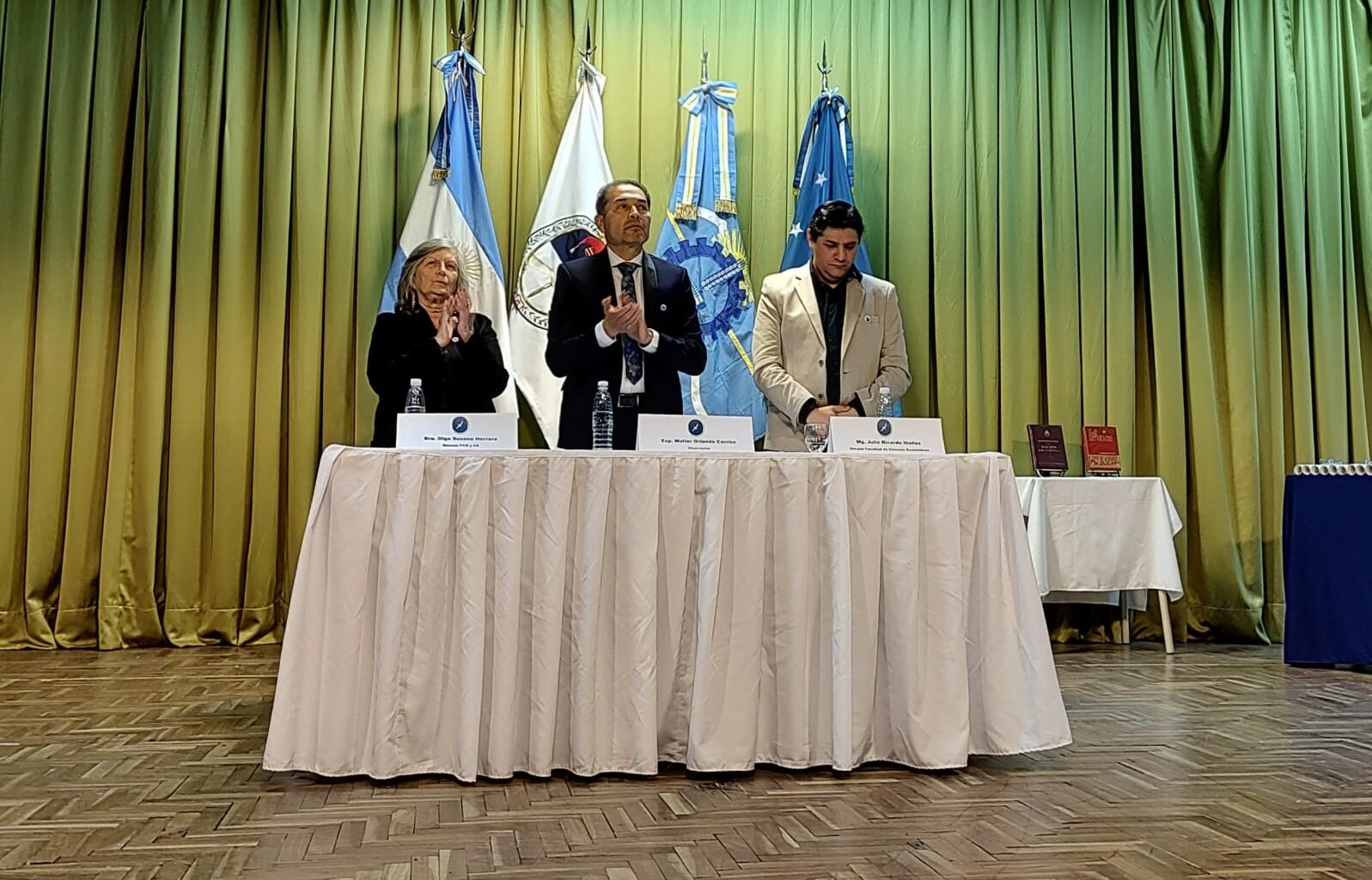 La UNPSJB, realizó la entrega de títulos a sus egresados