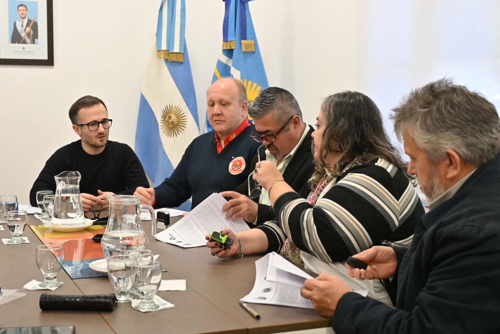 El Gobierno del Chubut firmó un convenio para garantizar el financiamiento de los cuerpos de bomberos en toda la provincia