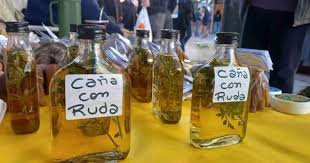 Caña con ruda: el ritual ancestral que honra a la Pachamama cada 1° de agosto