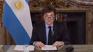 Milei anunció medidas para blindar el déficit cero y advirtió al Congreso: “Si quieren volver atrás, me van a tener que sacar con los pies para adelante”