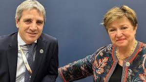 FMI concluye primera revisión y desembolsa $2.000 millones