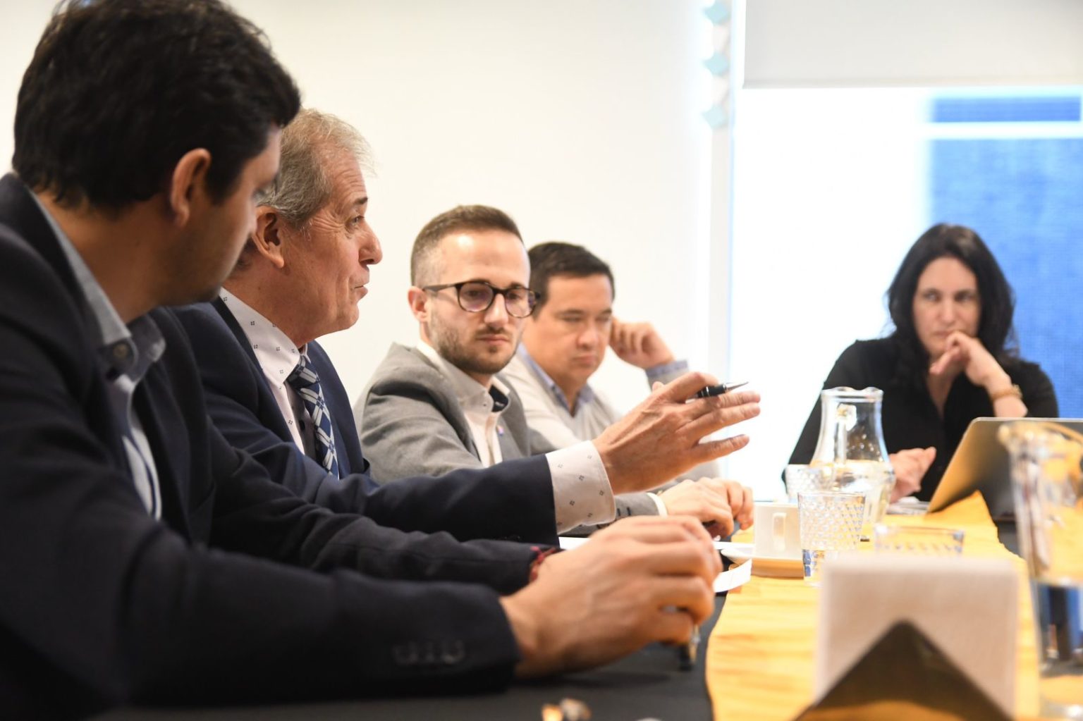Gremios respaldan el bono por presencialidad y valoran inversión en escuelas con ahorro del nuevo sistema de ART