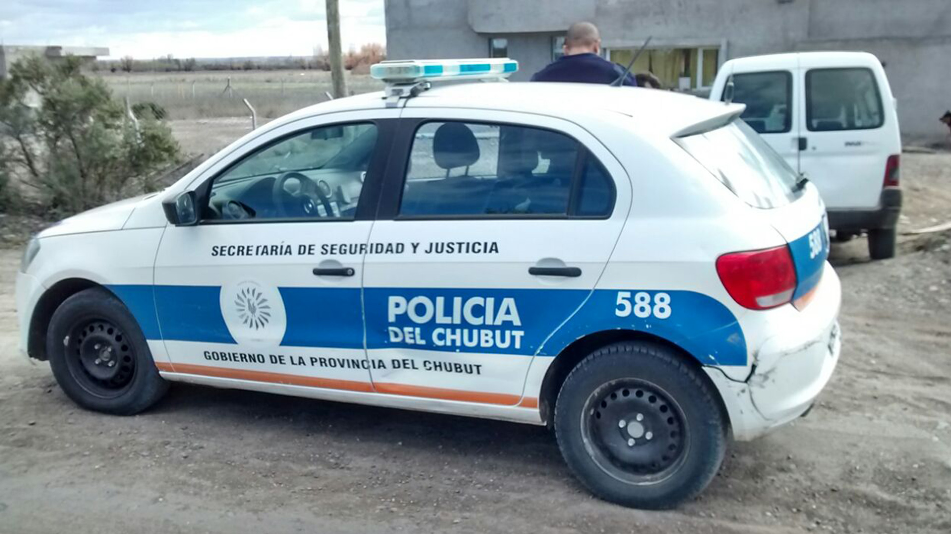 Un hombre mantiene de rehenes a sus hijos tras recibir orden de desalojo
