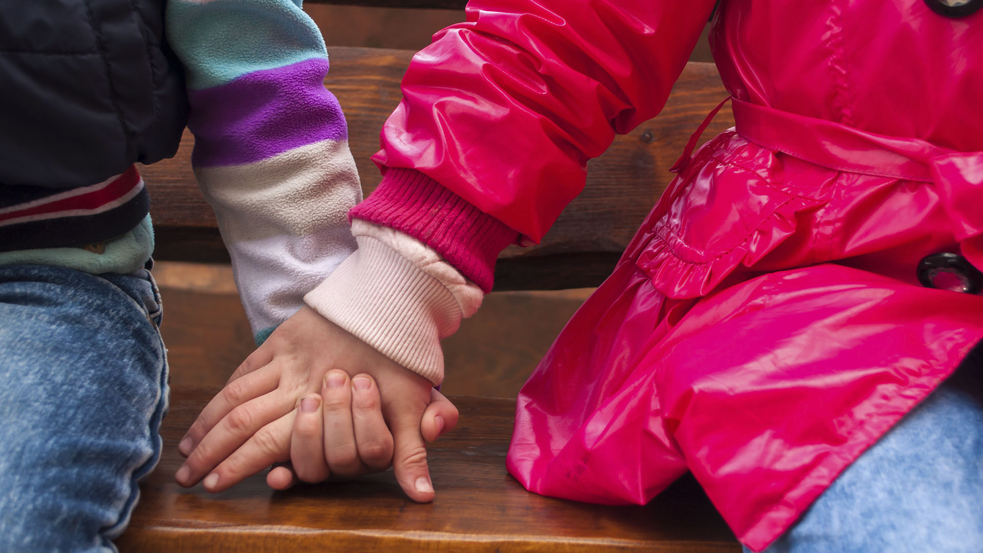 Buscan familia en Comodoro Rivadavia para tres hermanas de 13, 7 y 6 años que desean crecer juntas