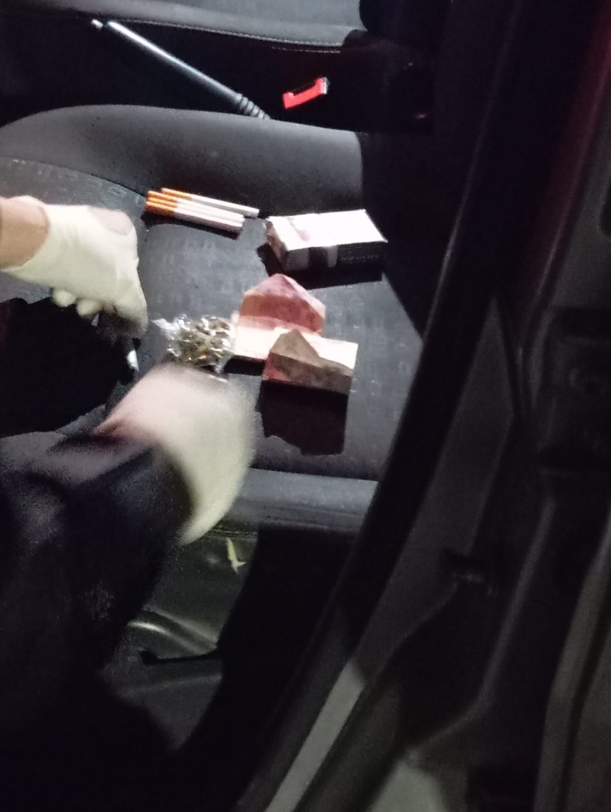 Incautan marihuana durante control vehicular en General Mosconi